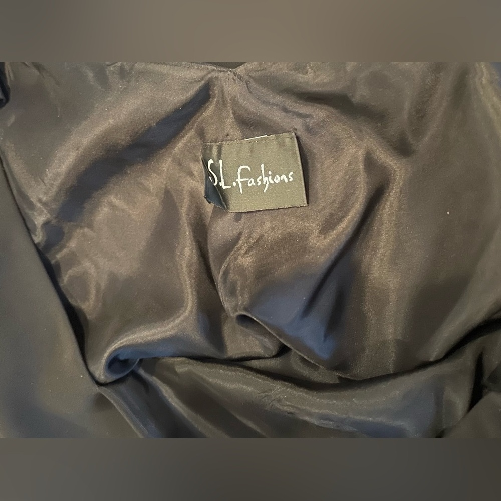 SL FASHIONS💓SZ M💓BLACK FLUTTERED SLEEVE CHIFFON DRESS W ROSE TRIM OPEN BACK - Picture 15 of 16